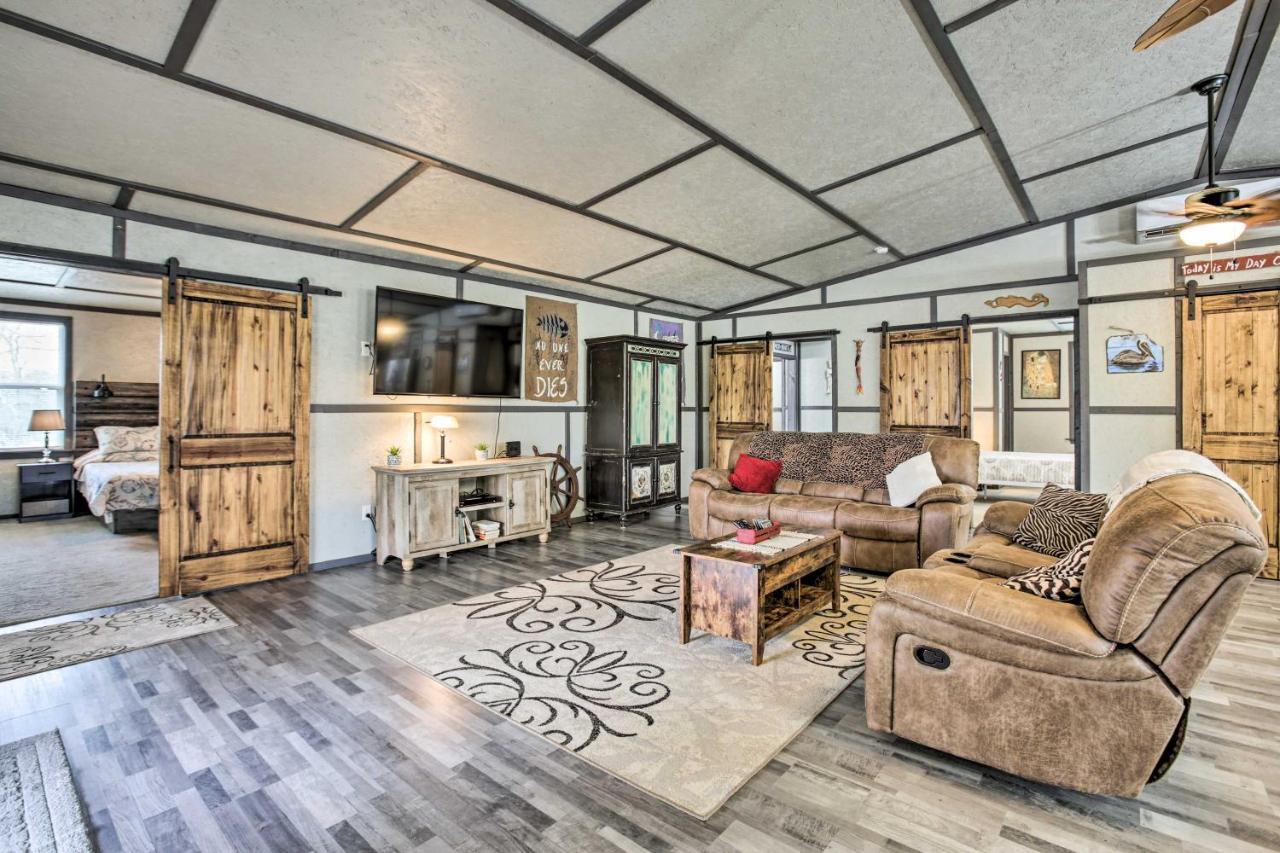 Waterfront Bay St Louis Beach House With Deck! Bay St. Louis Luaran gambar